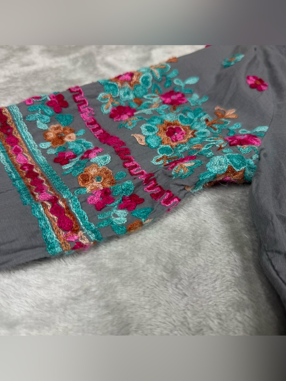 Umgee Gray Tunic Dress with Teal and Pink Floral Embroidery - Picture 3 of 9